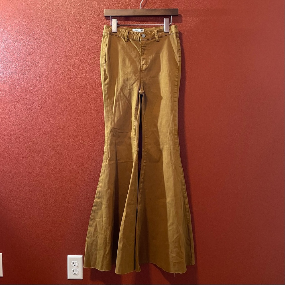 Blank Paige Woman’s‎ Denim Collection Brown Flare High Rise Bell Bottom Jeans